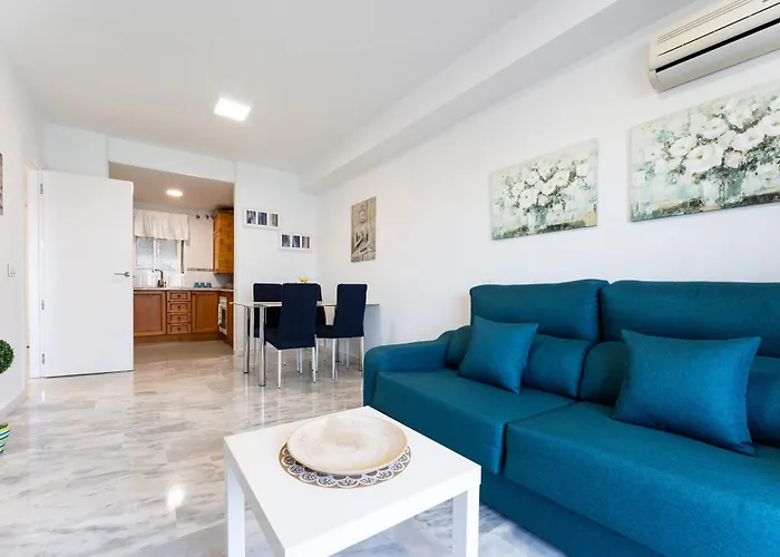 Pacos Vistamar * フエンヒロラ